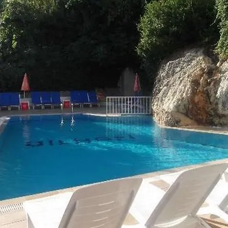 Hotel Dilhan Icmeler